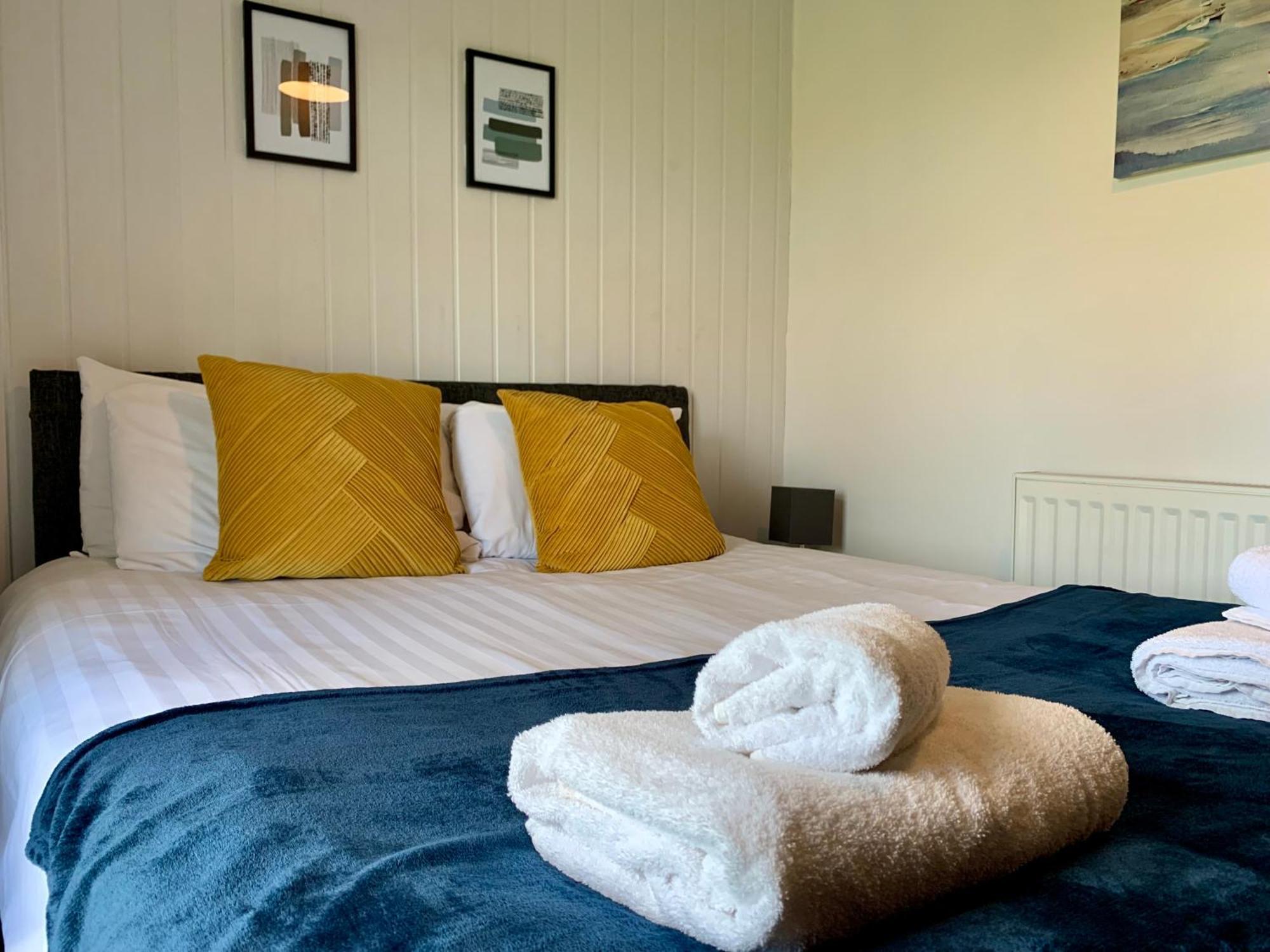 Cheerful - 3 Bed - Serviced Accommodation - In Heart Of Northumberland - Sleeps 6 Bebside 외부 사진